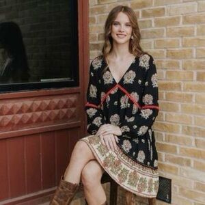 Stella Black Long-Sleeve Floral V-Neck Dress